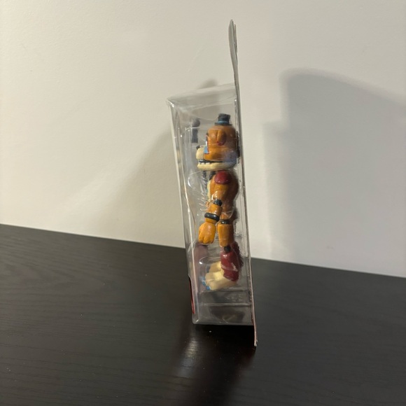 Funko Five Nights at Freddy's Security Breach Glamrock Fred Action Figure - Picture 6 of 6